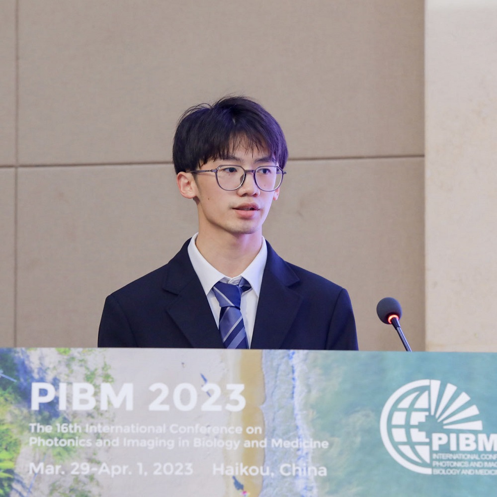 Luyao Yang-Master Student